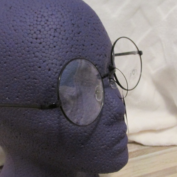 Gold Clear Circle Frame Glasses - Picture 7 of 7